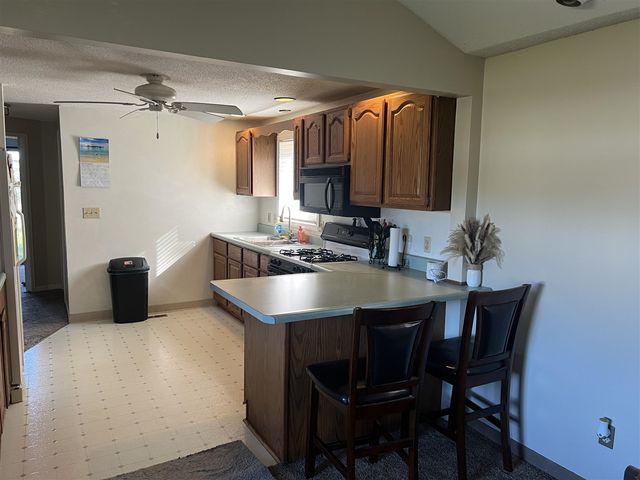 131 E Chicago Road, Coldwater, MI 49036