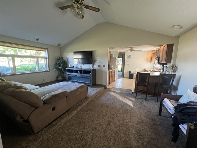 131 E Chicago Road, Coldwater, MI 49036