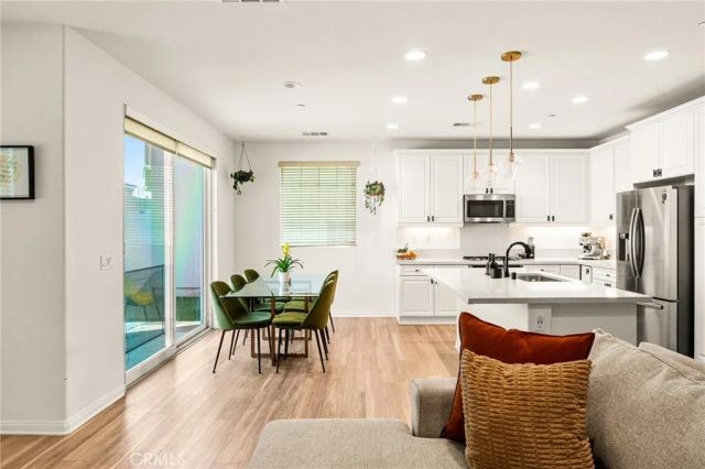 16411 Globetrotter, Chino, CA 91708