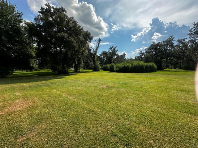 4865 County Road 842, Brazoria, TX 77422