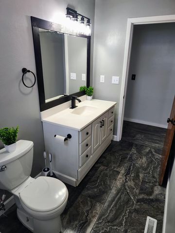 4107 N Bessie Rd, Spokane, WA 99212