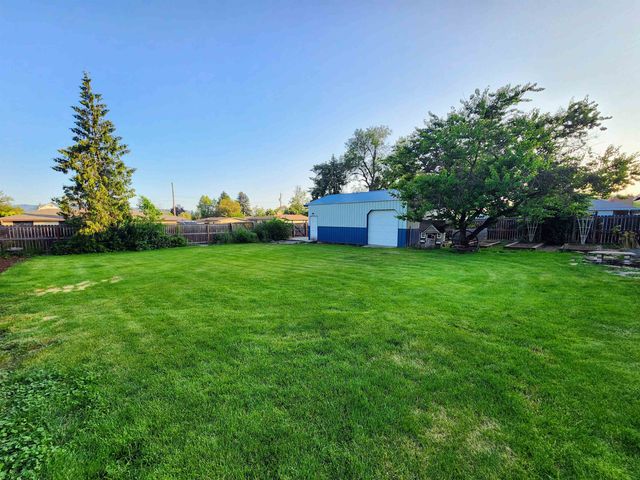 4107 N Bessie Rd, Spokane, WA 99212