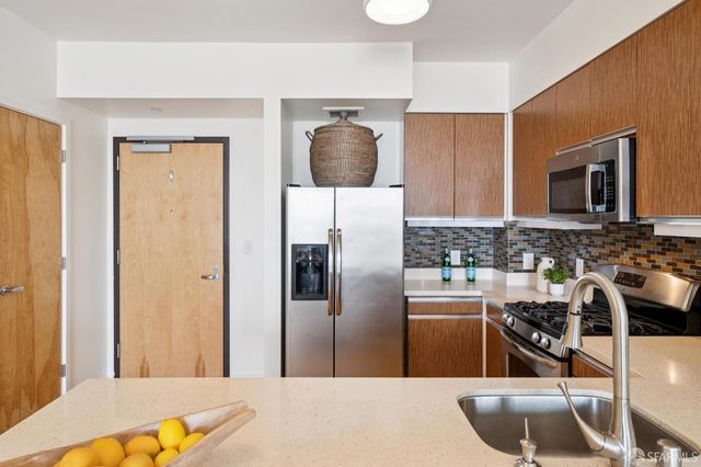 5900 3rd Street 2416, San Francisco, CA 94124