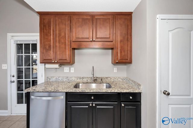 4816 Canterwood Drive SE, Owens Cross Roads, AL 35763