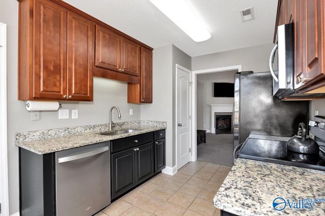 4816 Canterwood Drive SE, Owens Cross Roads, AL 35763