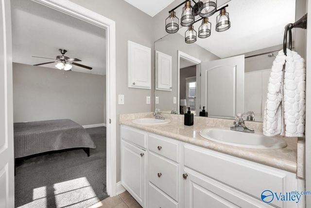 4816 Canterwood Drive SE, Owens Cross Roads, AL 35763