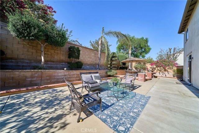 15592 Iron Spring Lane, Fontana, CA 92336