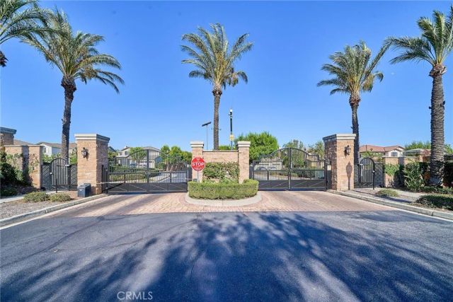 15592 Iron Spring Lane, Fontana, CA 92336
