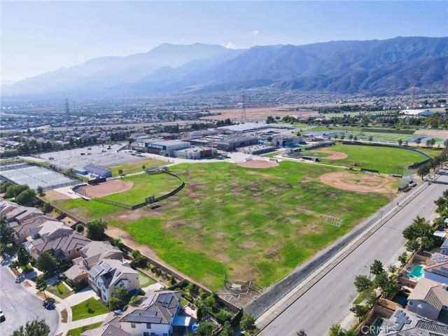 15592 Iron Spring Lane, Fontana, CA 92336
