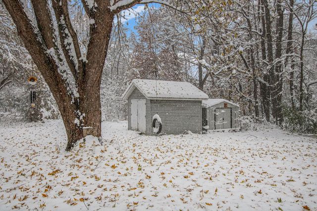 1230 Thomson Road, Howard Twp, MI 49120