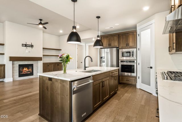 3041 NW Butte View Drive, Bend, OR 97703