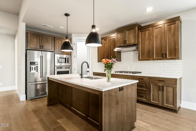 3041 NW Butte View Drive, Bend, OR 97703