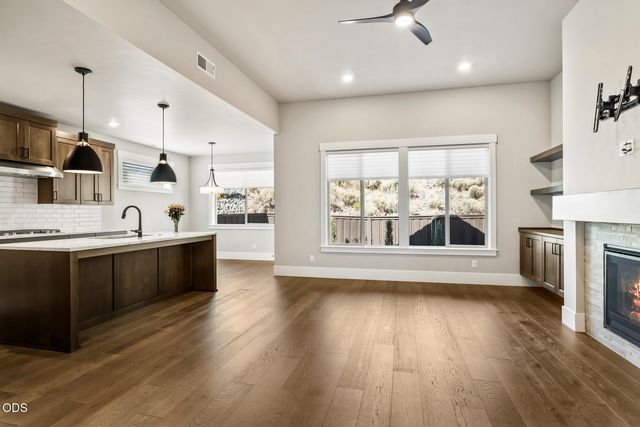3041 NW Butte View Drive, Bend, OR 97703