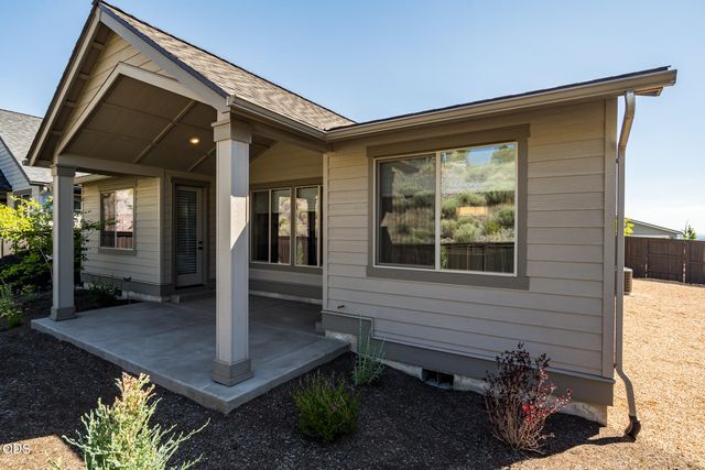 3041 NW Butte View Drive, Bend, OR 97703