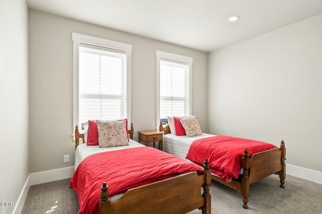 3041 NW Butte View Drive, Bend, OR 97703