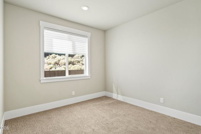 3041 NW Butte View Drive, Bend, OR 97703