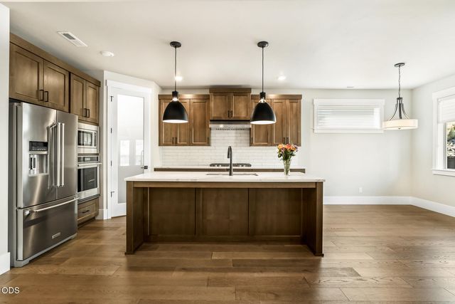 3041 NW Butte View Drive, Bend, OR 97703