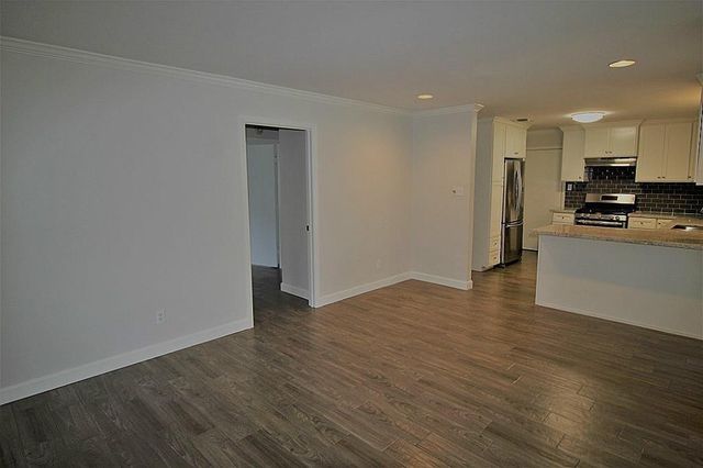 4607 Pine Street, Bellaire, TX 77401