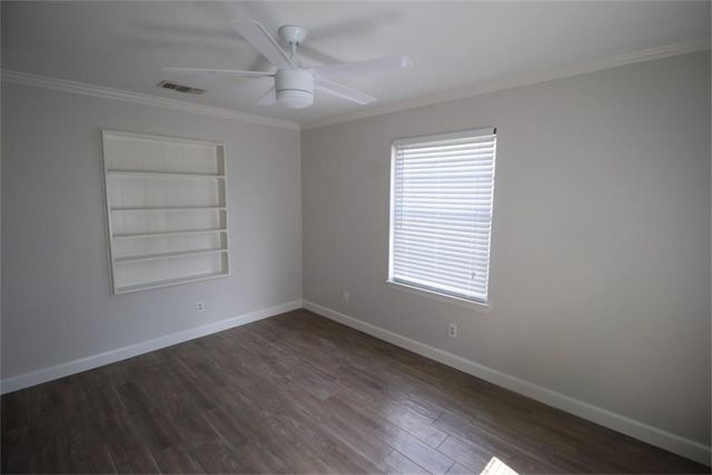 4607 Pine Street, Bellaire, TX 77401