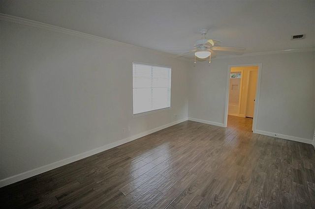 4607 Pine Street, Bellaire, TX 77401