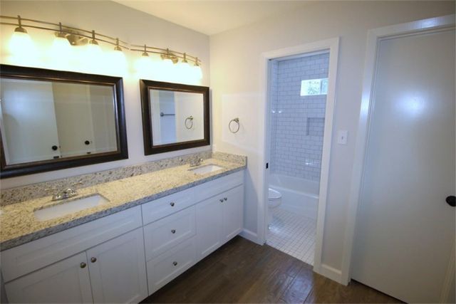 4607 Pine Street, Bellaire, TX 77401