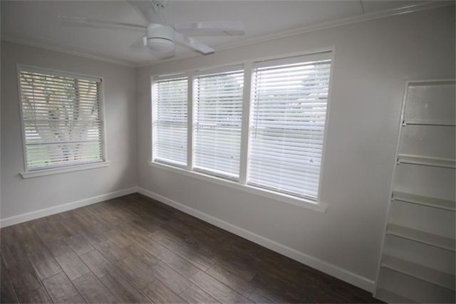 4607 Pine Street, Bellaire, TX 77401