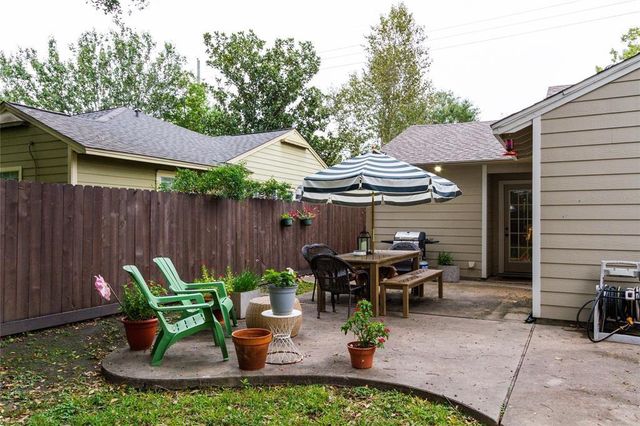 4607 Pine Street, Bellaire, TX 77401
