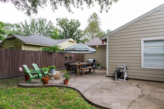 4607 Pine Street, Bellaire, TX 77401