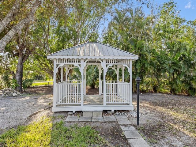 425 FIREBALL COURT, Punta Gorda, FL 33950