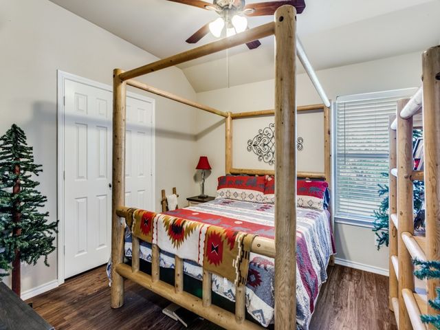 6811 Shore Breeze Court, Arlington, TX 76016