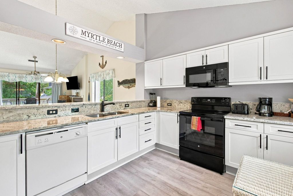 112 Westhill Cir Apt 8E, Myrtle Beach, SC 29572 — photo 3