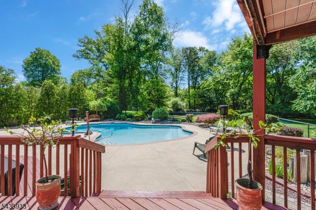 487 Knollwood Dr, Bridgewater Twp., NJ 08807