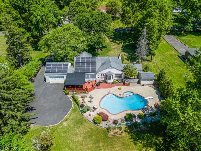 487 Knollwood Dr, Bridgewater Twp., NJ 08807