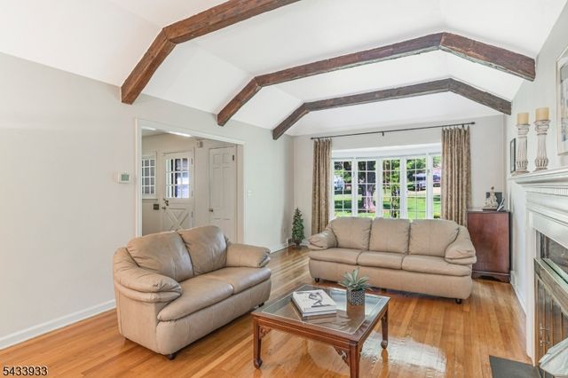 487 Knollwood Dr, Bridgewater Twp., NJ 08807