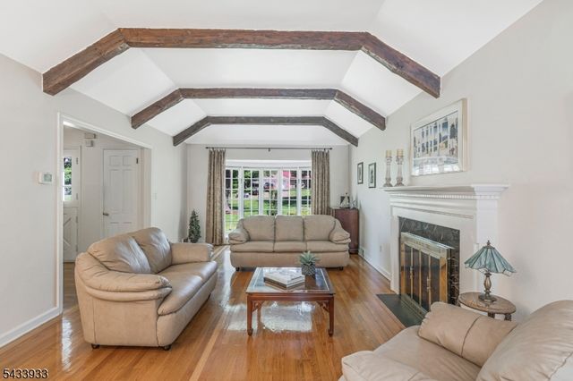 487 Knollwood Dr, Bridgewater Twp., NJ 08807