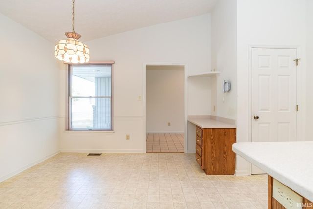 1009 E Sherbrooke Drive, Bloomington, IN 47401