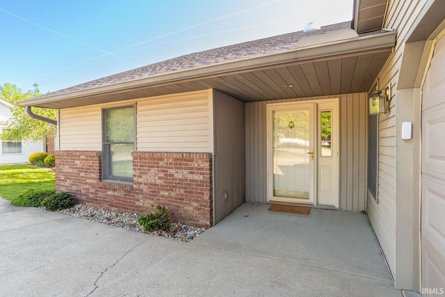 1009 E Sherbrooke Drive, Bloomington, IN 47401