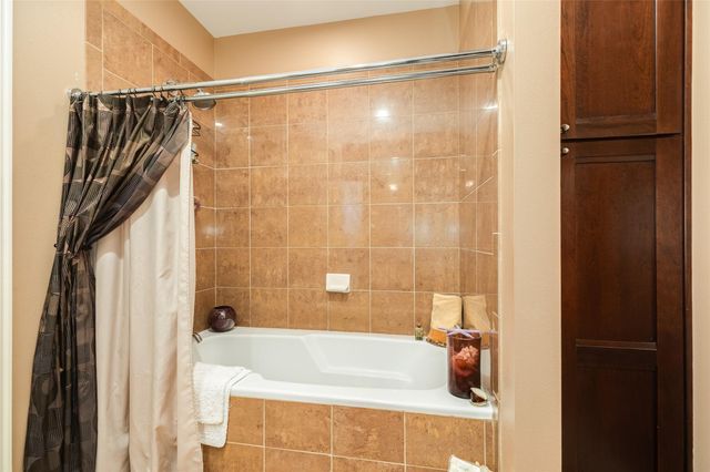 2207 Postoffice Street 420, Galveston, TX 77550