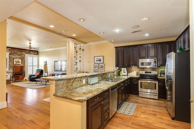 2207 Postoffice Street 420, Galveston, TX 77550