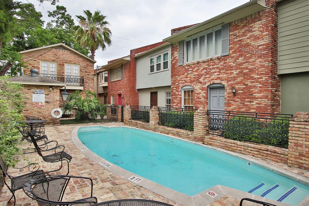 1731 Commonwealth Street, Houston, TX 77006