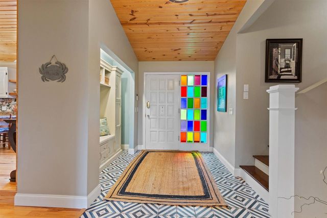 865 Richmond Way, Nekoosa, WI 54457