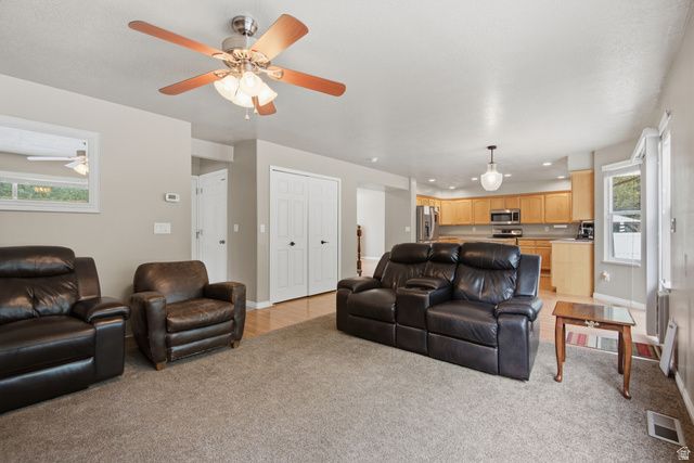 1071 S 55 W, Farmington, UT 84025