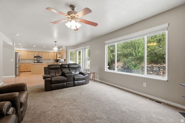 1071 S 55 W, Farmington, UT 84025