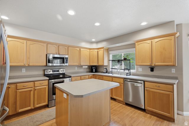 1071 S 55 W, Farmington, UT 84025