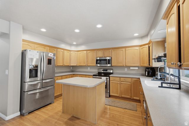 1071 S 55 W, Farmington, UT 84025