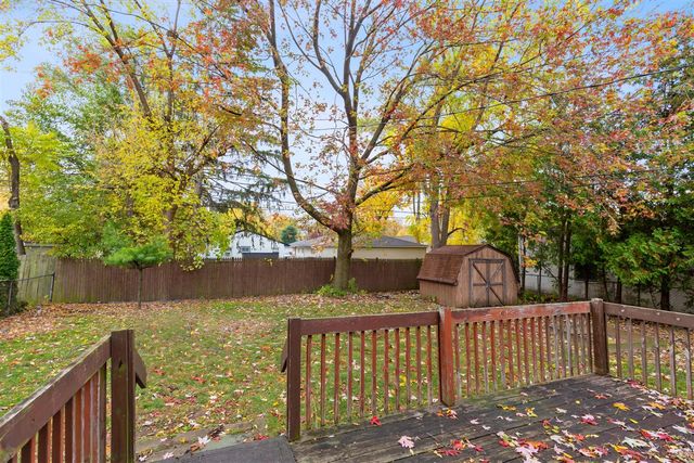 12111 Inkster Road, Livonia, MI 48150