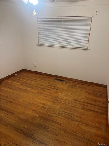 12958 Geoffry Drive, Warren, MI 48088