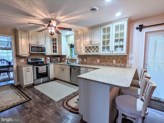 14 MINNIE HA HA RD, Albrightsville, PA 18210