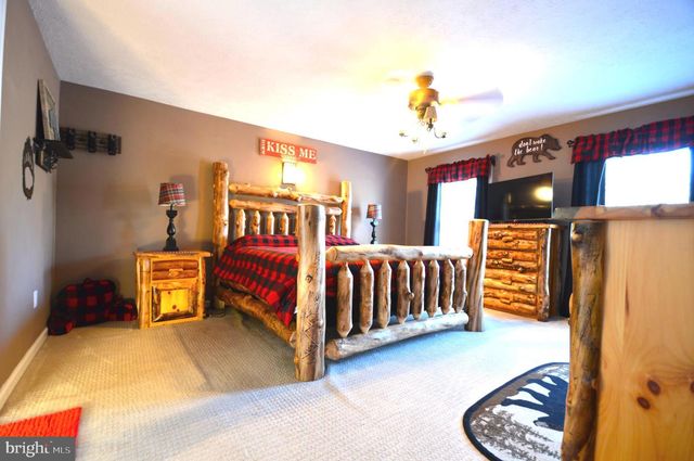 14 MINNIE HA HA RD, Albrightsville, PA 18210