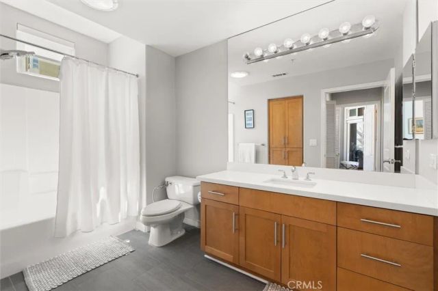 13044 Pacific Promenade 128, Playa Vista, CA 90094